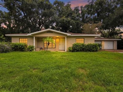 5903 LAKESIDE DRIVE