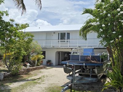 8 Emerald Dr