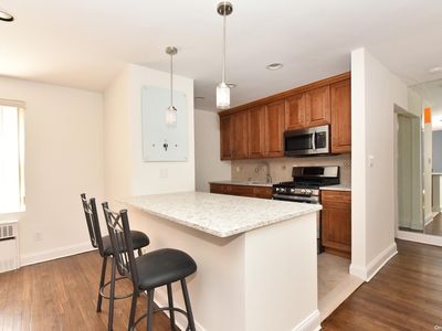 30 Stoner Avenue UNIT 2R