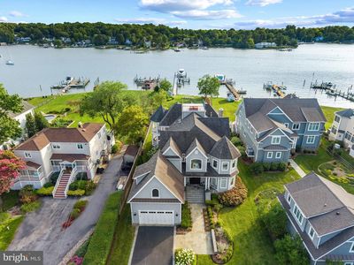 14 E Lake Dr