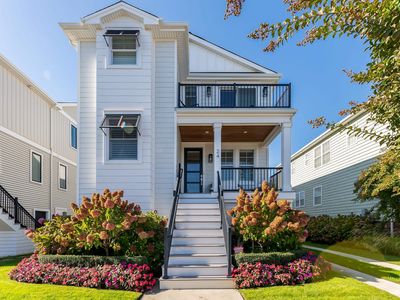 24 N Fredericksburg Ave