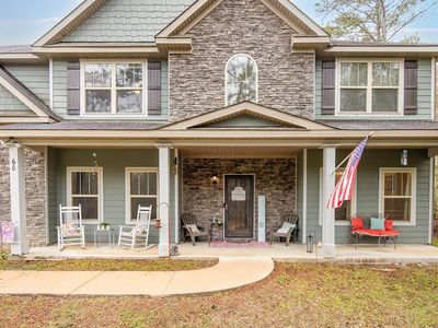 60 Garden Grove Dr