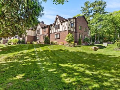 12 Royal Lake Dr APT 8