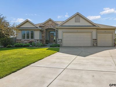 9733 Andre Cir