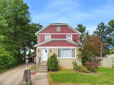 2390 Roth Dr