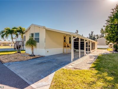7230 Ladyfish Dr