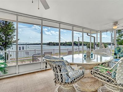 225 Nicholson Cove Rd