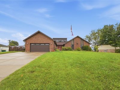 2379 Meadowgreen Dr