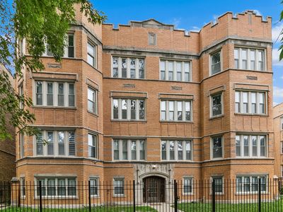 6230 N Mozart St #1N