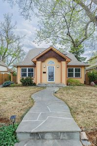 2030 Columbine Ave