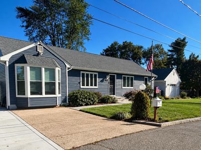 1417 Anchor Avenue