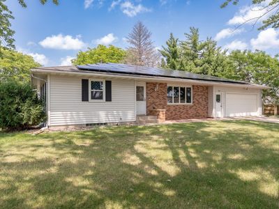 300 E Raven St