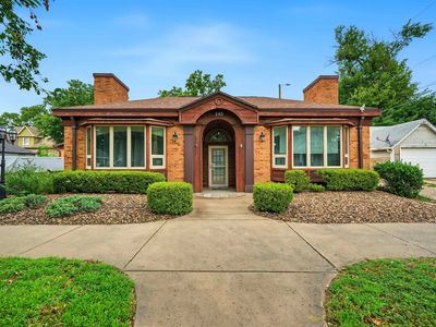 145 N Phillips Ave
