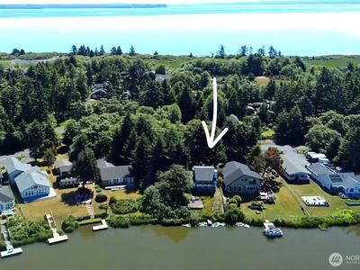 237 Duck Lake Drive NE