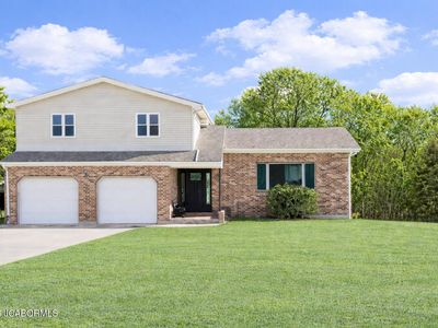 637 Brentwood Ln
