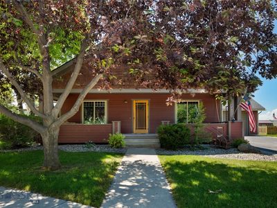 64 E Clara Ct
