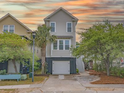 1006 Hunley Waters Cir