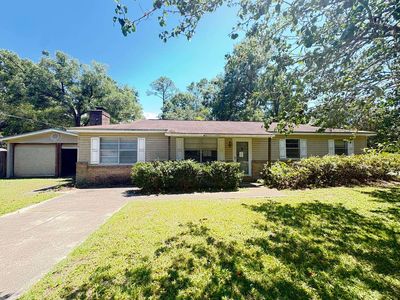 2143 Hickory Ln