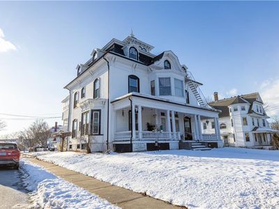274 Harris Ave