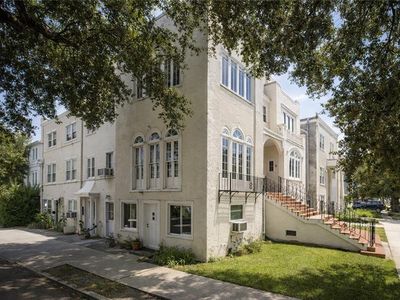4237 Fontainebleau Dr