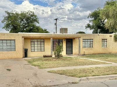 910 Walter St
