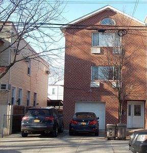 7746 79th St FLOOR 3