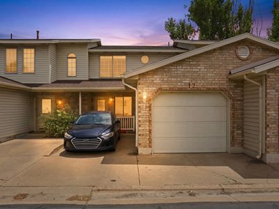 438 Rosewood Ln APT 12