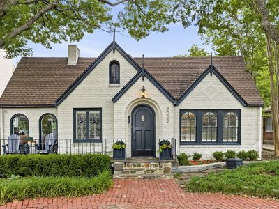 7022 Casa Loma Ave