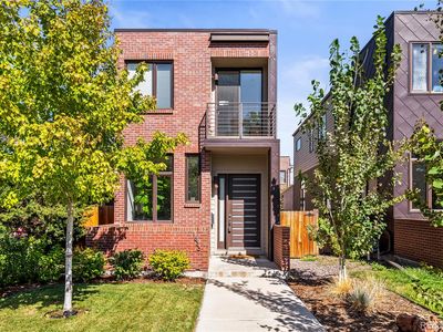 1833 E Jewell Avenue