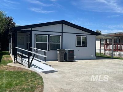2115 6th Ave Trailer 27