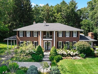 5392 Hidden Pines Dr