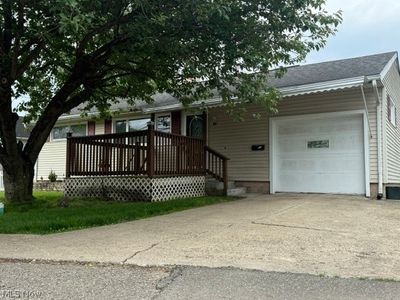 Property at 740 Ashwood Ln NE, New Philadelphia, OH
