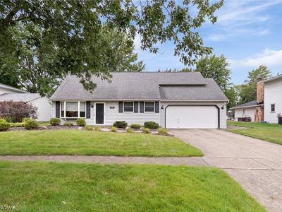 Property at 380 Naples Dr, Elyria, OH