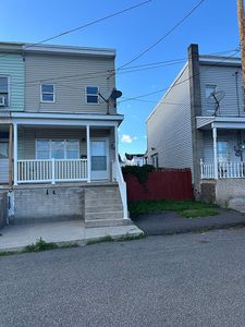 531 W Howard St