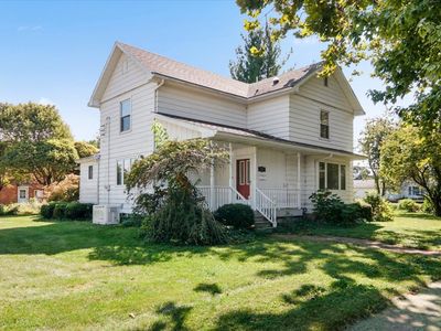 Property at 300 S Jackson St, Flanagan, IL