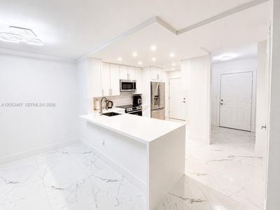 1750 NE 191st St APT 605-1