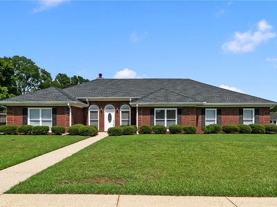 12005 Peachtree Dr