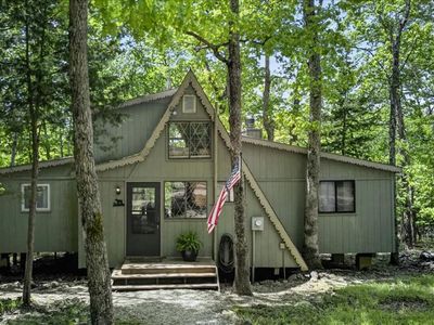 190 Hirshweg Woods Dr