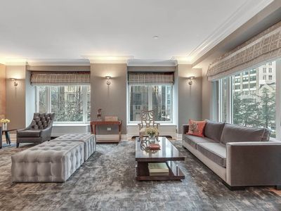 15 Central Park W APT 3F