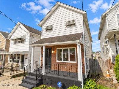 119 Pine St