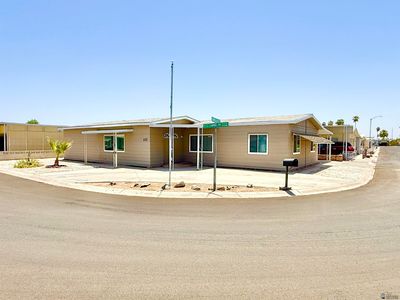 233 W El Camino Dr