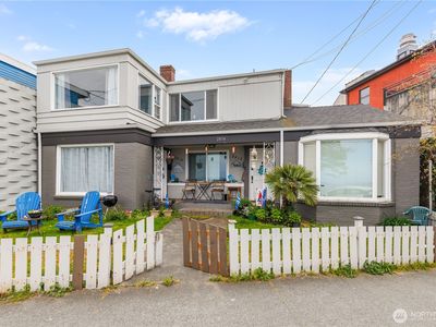 2810 Alki Avenue SW