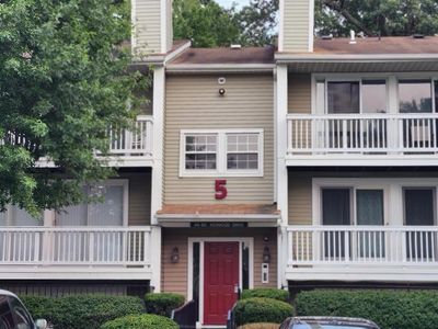 54 Kenwood Dr