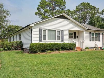 108 Bowen Dr