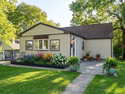 Property at 430 Cottage Ln, Monroeville, PA