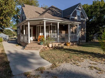 Property at 407 S Cedar, Howard, KS