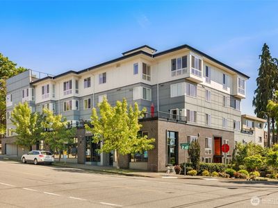 2901 S Jackson Street #404