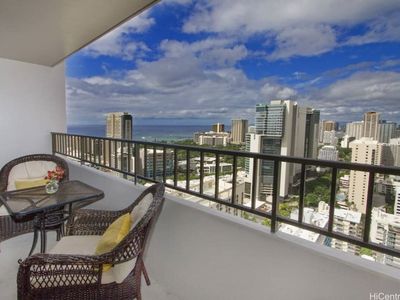2240 Kuhio Ave APT 3207