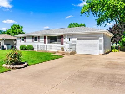 Property at 604 Whippoorwill Dr, Washington, IL