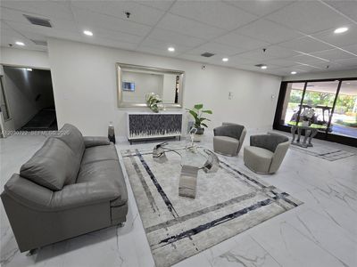 900 NE 195th St APT 215